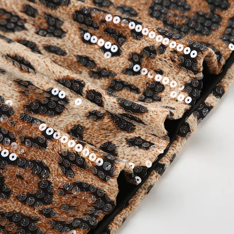 mini jupe leopard à paillette